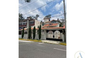 Casa en  Bosque De Vincennes 93, Bosques Del Lago, 54766 Cuautitlán Izcalli, Méx., México