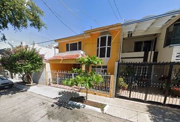 Casa en  Calle Jesús Galindo Y Villa, Jardines De La Paz, Guadalajara, Jalisco, México