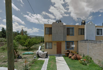 Casa en  Calle Arboleda, Quinta Las Villas, Irapuato, Guanajuato, México