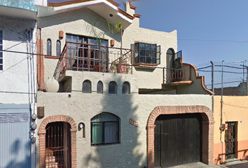 Casa en  C. Antonio Correa 2019, La Guadalupana, 44220 Guadalajara, Jal., México