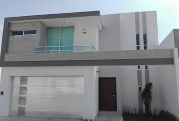 Casa en fraccionamiento en  Privada 30, Las Palmas, Las Palmas De Medellín, Veracruz, México