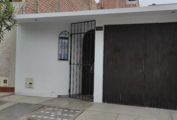 Casa en  Santo Toribio De Mogrovejo, San Diego, San Martín De Porres, Perú