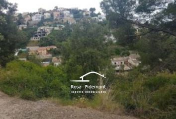 Terreno en  Carrer Alps, Santa Susanna, España