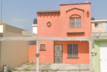 Casa en  Calle Nevado De Colima 248, Parajes De Oriente, Saltillo, Coahuila De Zaragoza, México