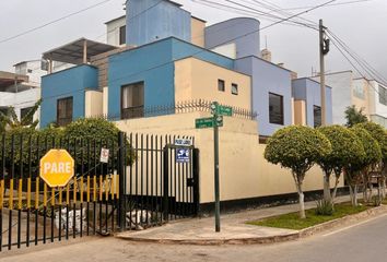 Casa en  Calle Lugo, La Molina, Perú