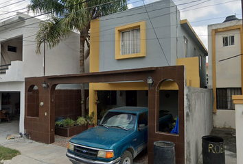 Casa en  Prof. Roberto Martínez Leal 813, Santa Lucía, Cadereyta Jiménez, N.l., México