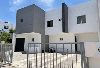 Casa en  El Mirador, Santiago De Querétaro, Querétaro, México