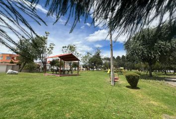 Terreno Comercial en  Urbanización Portal De La Hacienda, Avenida Mariana De Jesús, Quito, Ecuador