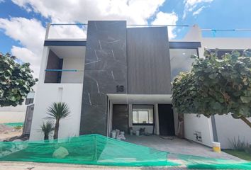 Casa en  Parque Chihuahua, Boulevard Chihuhua, Lomas De Angelópolis, Puebla, México