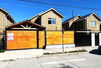 Casa en  Avenida Victor Troncoso Muñoz 01142, Buin, Chile