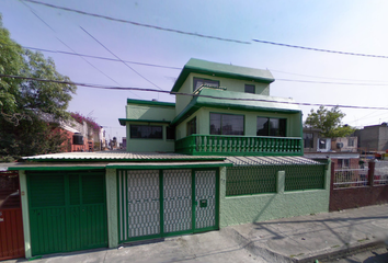 Casa en  C. 2 Alberto Hernández 73, U.h. Vicente Guerrero, 09200 Ciudad De México, Cdmx, México