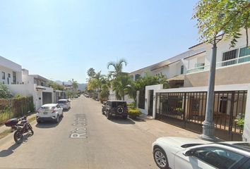 Casa en  Residencial Fluvial Vallarta, Puerto Vallarta