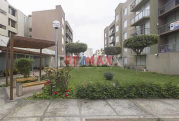 Departamento en  Av. Los Vicus, Santiago De Surco, Perú