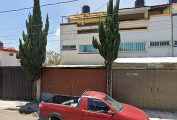 Casa en  Arboledas De Loma Bella, Puebla, México