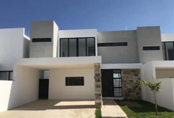 Casa en  La Rua Privada Residencial, Mérida, Yucatán, México