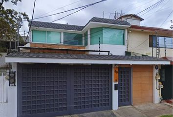 Casa en  Hab Magisterial Vista Bella, Tlalnepantla De Baz, Estado De México, México