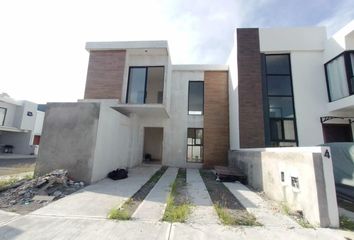 Casa en fraccionamiento en  Fraccionamiento Lomas De La Rioja, Veracruz, México