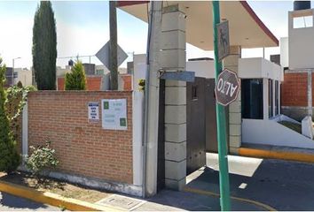 Casa en condominio en  Avenida Antonio Pliego Villaba, San Luis Mextepec, Estado De México, México