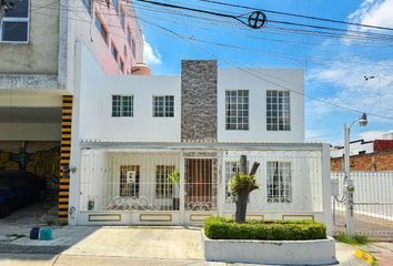 Casa en  Paseo De Los Patios 3837, Valle Balcones De Santa María, San Pedro Tlaquepaque, Jalisco, México