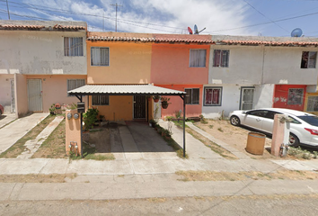 Casa en  Prados De Los Robles 1769, Rancho De La Cruz, Coyula, 45410 Coyula, Jalisco, México