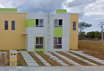 Casa en  Calle Pelícano Blanco 71, Villas Del Sol, Playa Del Carmen, Quintana Roo, México