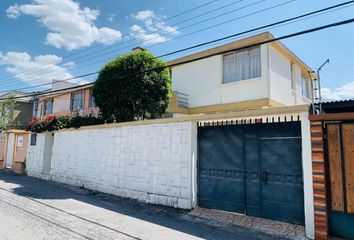 Casa en  Quitumbe & Av Del Maestro, Quito, Ecuador