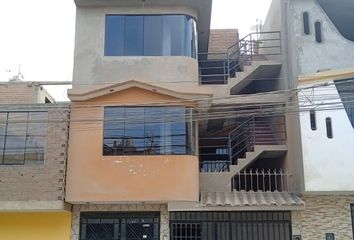 Casa en  Calle Los Viñedos, San Martín De Porres, Lima, 15113, Per