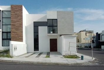 Casa en fraccionamiento en  Fraccionamiento Lomas De La Rioja, Veracruz, México