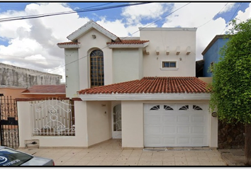 Casa en  Calle Los Tulipanes, Álamos Country, Los Mochis, Sinaloa, México