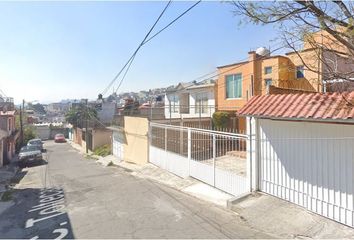 Casa en  Calle Toltecas, Barrio De Santa Bárbara, Toluca De Lerdo, Estado De México, México