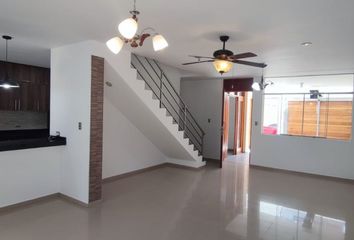 Casa en  Calle Las Bromelias 29, Castilla, Piura, Per