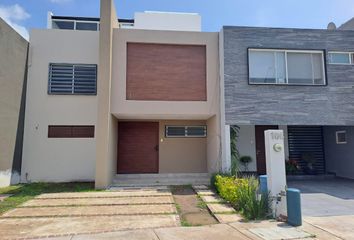 Casa en fraccionamiento en  El Cielo Residencial Ll, Boulevard El Verde, León, Guanajuato, México