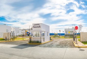 Casa en fraccionamiento en  Av. Tres Cantos, Campestre El Pilar, Puebla, México