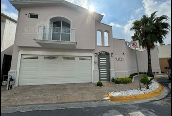 Casa en fraccionamiento en  Cerradas De Cumbres, Monterrey, Nuevo León, México