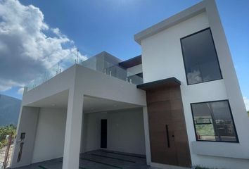 Casa en  Fracc. Alamosur, Alamo Sur, Santiago, Nuevo León, México