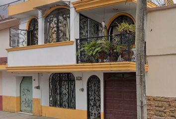 Casa en  Calle Abasolo, Centro, Tepic, Nayarit, México