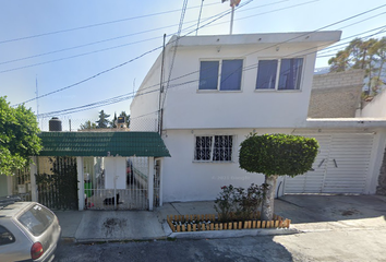 Casa en  R. De Los Andes 33, Mz 010, Parque Residencial Coacalco, 55720 San Francisco Coacalco, Méx., México