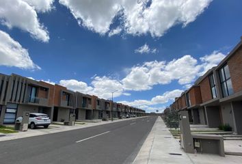 Casa en condominio en  Xanadú Residencial Zákia, Calle Paseo De Bugambilias, Zakia, Querétaro, México