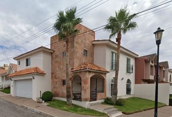 Casa en  Dakota Del Sur Izquierda, Quintas Del Sol Ii Etapa, Campestre-lomas, 31214 Chihuahua, México