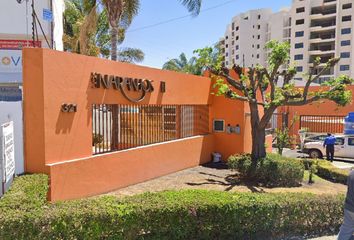 Casa en condominio en  Los Naranjos Ii, Boulevard Universitario, Manzanares, Juriquilla, Querétaro, México