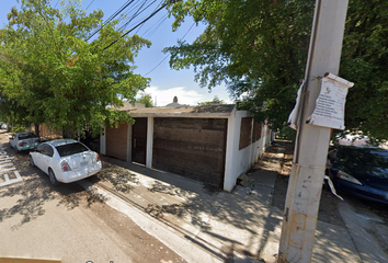 Casa en  C. Privada De Los Empaques, Los Girasoles, 80180 Culiacán Rosales, Sinaloa, México