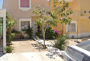 Casa en  Calle De La Cuera 381, Valle Del Mezquite, La Paz, Baja California Sur, México