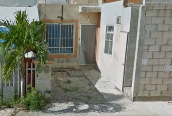 Casa en  Calle Dalias 14, Las Palmas 1, 77723 Playa Del Carmen, Quintana Roo, México