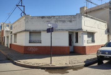 Casa en  Alsina 600, Río Cuarto, Provincia De Córdoba, Argentina