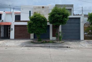 Casa en  Manuel Doblado, Miguel Hidalgo, 80090 Culiacán, Sinaloa, México