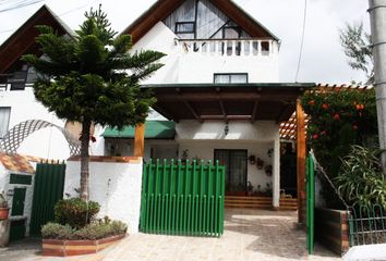 Departamento en  Camino De Los Eucaliptos, Quito, Ecuador