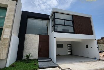 Casa en fraccionamiento en  Lomas Del Sol, Veracruz, México