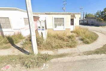 Casa en  Jardines De Cadereyta, Azucenas, Real De Cadereyta, Jardines De Capellanía, Cadereyta Jiménez, Nuevo León, México