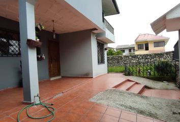 Casa en  Av. Del Chofer, Cuenca, Ecuador