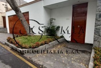 Casa en  Calle Los Cuarzos 165, Urbanización Fundo Monterrico Chico, Santiago De Surco, Lima, 15023, Per